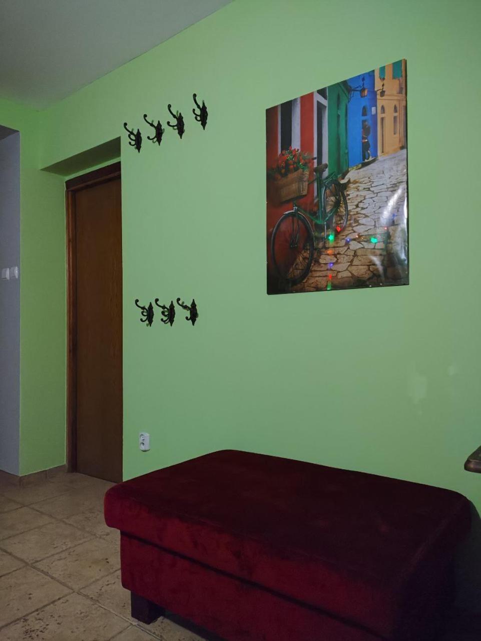 Vector Home Warschau Buitenkant foto